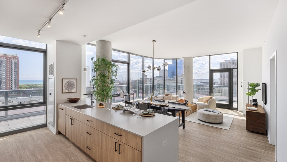 Building Photo - 1619 S Michigan Ave