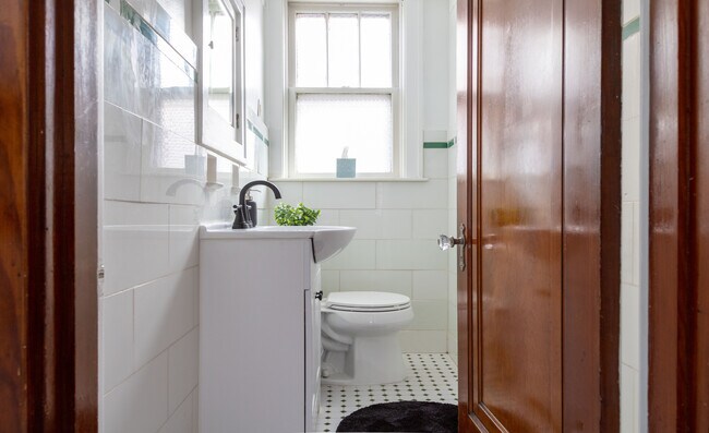 Building Photo - 5825 S Grand Blvd