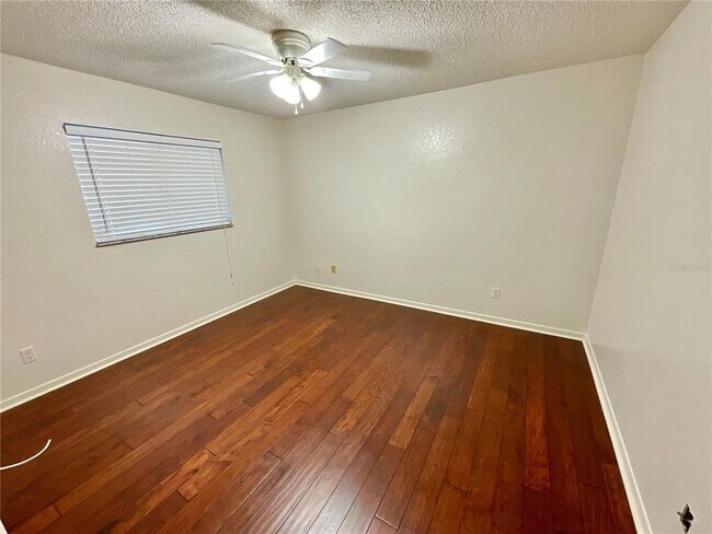 Building Photo - 1349 Hillside Dr