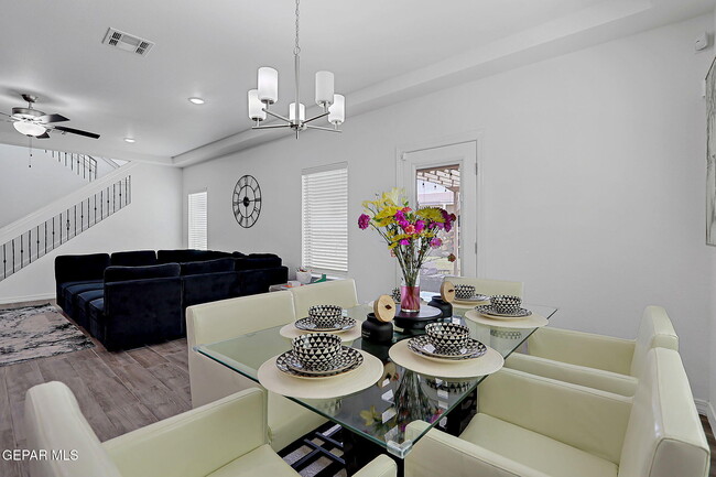 Building Photo - 12816 Linstead Ave