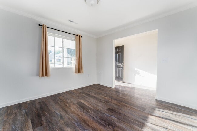 Building Photo - 3662 Foxton Dr