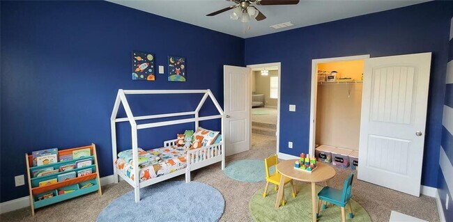 Building Photo - 4215 Hopewell Manor Dr