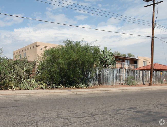Building Photo - Fontana Place Apartments