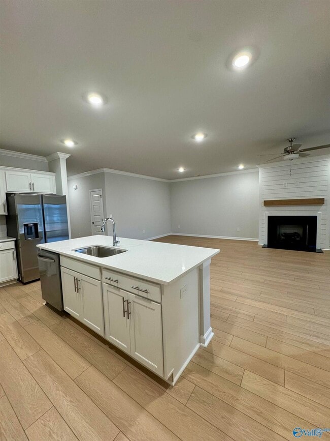 Building Photo - 207 Stockyard Cir