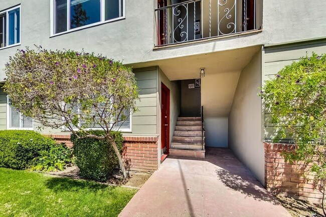 Building Photo - 1549 San Carlos Ave