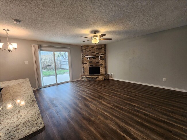 Building Photo - 3 BR/2BA | Renovated Single Family Home | 2-Car Garage | Fenced backyard