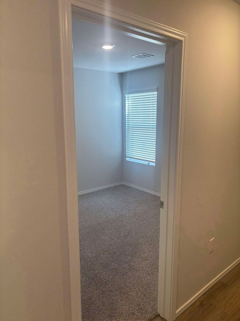 Building Photo - 9525 Gray Wolf Ln