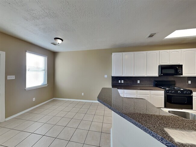 Building Photo - 13118 Peppergate Ln