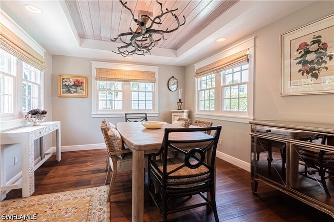 Building Photo - 287 11th Ave S