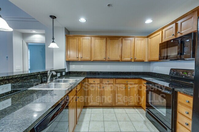 Building Photo - 3201 Aspen Grove Dr