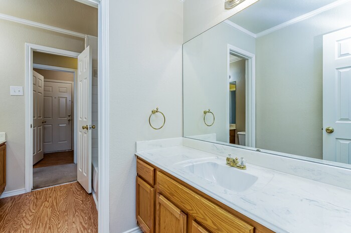 Building Photo - 11825 Hickory Garden Dr