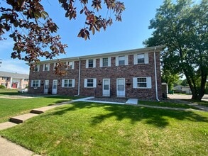 Building Photo - 217-223 Albert Street