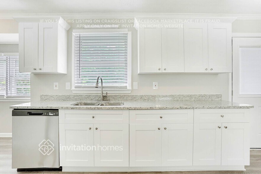 Building Photo - 4591 Lindsey Dr SW