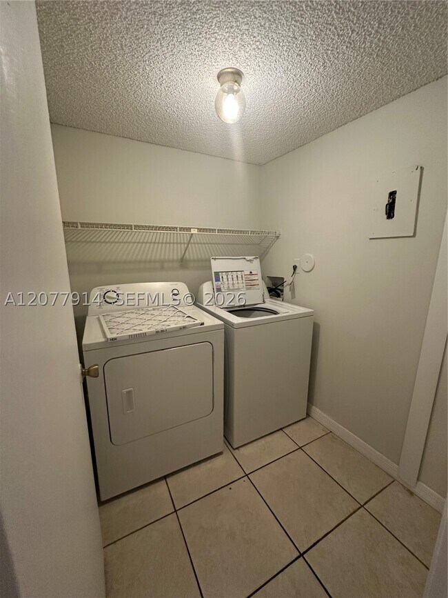 Building Photo - 8418 Coral Lake Way