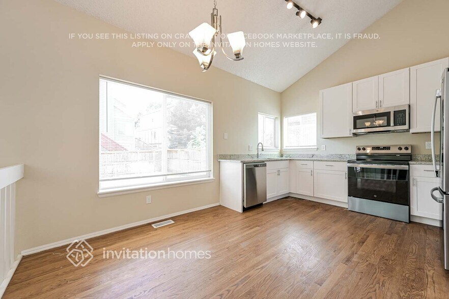 Building Photo - 9636 Lameria Dr