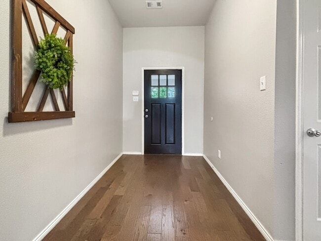 Building Photo - 4408 Dashland Dr