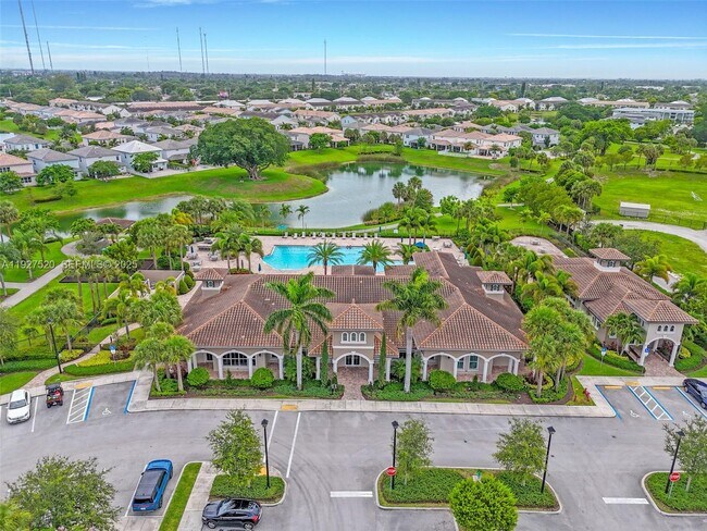 Building Photo - 1190 Eucalyptus Dr