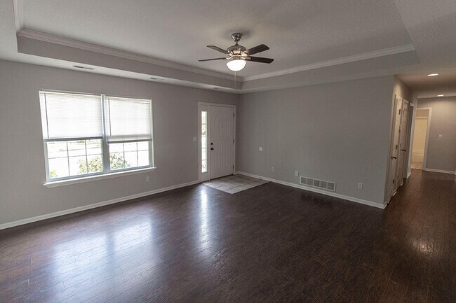 Building Photo - 1871 Field St