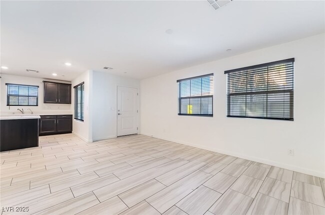 Building Photo - 715 Pickled Pepper Pl