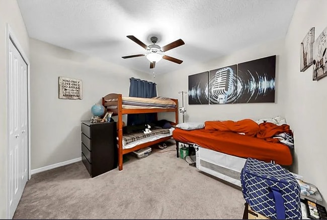 Building Photo - Beautiful 6BR with Amenities - Now Available!