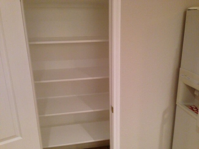 Building Photo - 4108 N Summercrest Loop