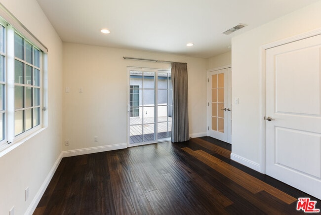 Building Photo - 3269 Edith St