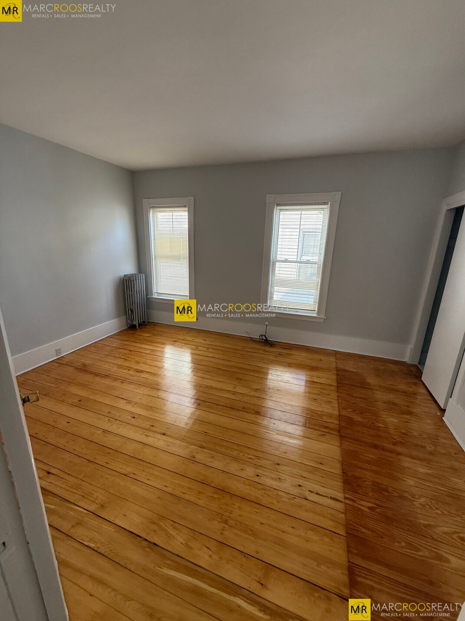 Building Photo - 68 Willow Ave