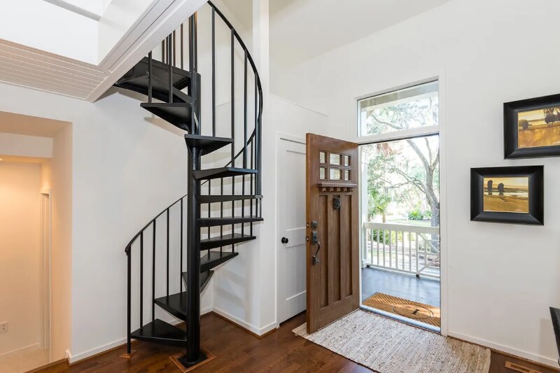 Building Photo - 166 Marsh Island Dr