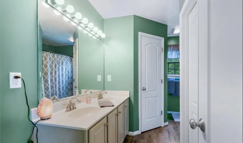 Building Photo - 5620 Scotts Pond Dr