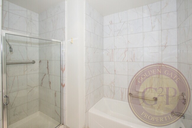 Building Photo - Corona Heights - 3 BR, 2.5 BA Condo 1,586 Sq. Ft. - 3D Virtual Tour, Parking, Patio