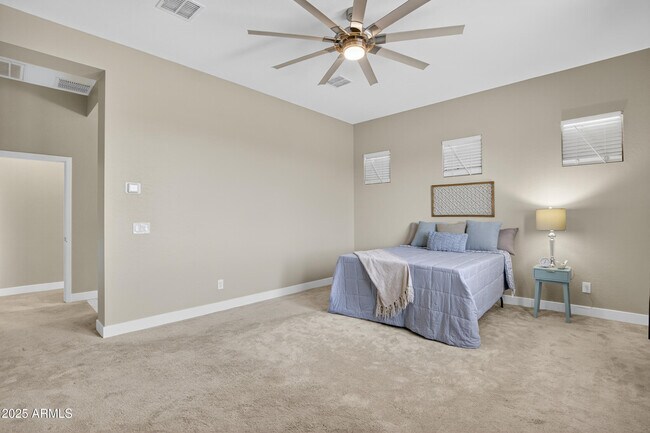 Building Photo - 3405 S 183rd Dr