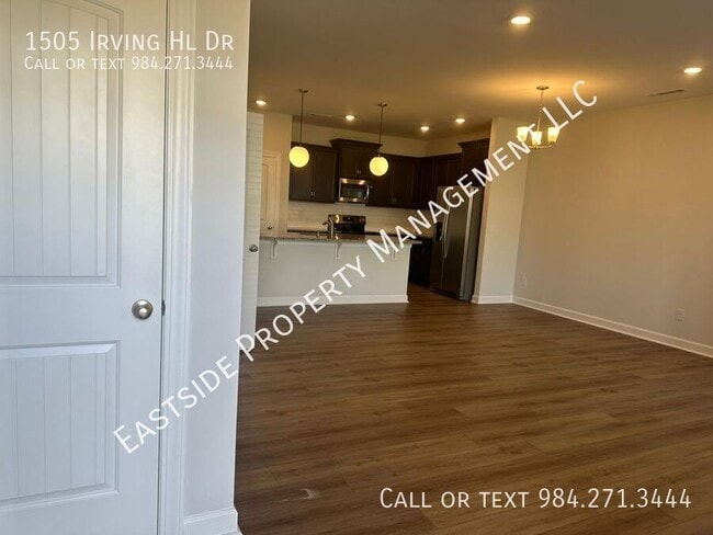 Building Photo - 1505 Irving Hl Dr