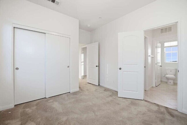 Building Photo - 1482 Franceschi Dr