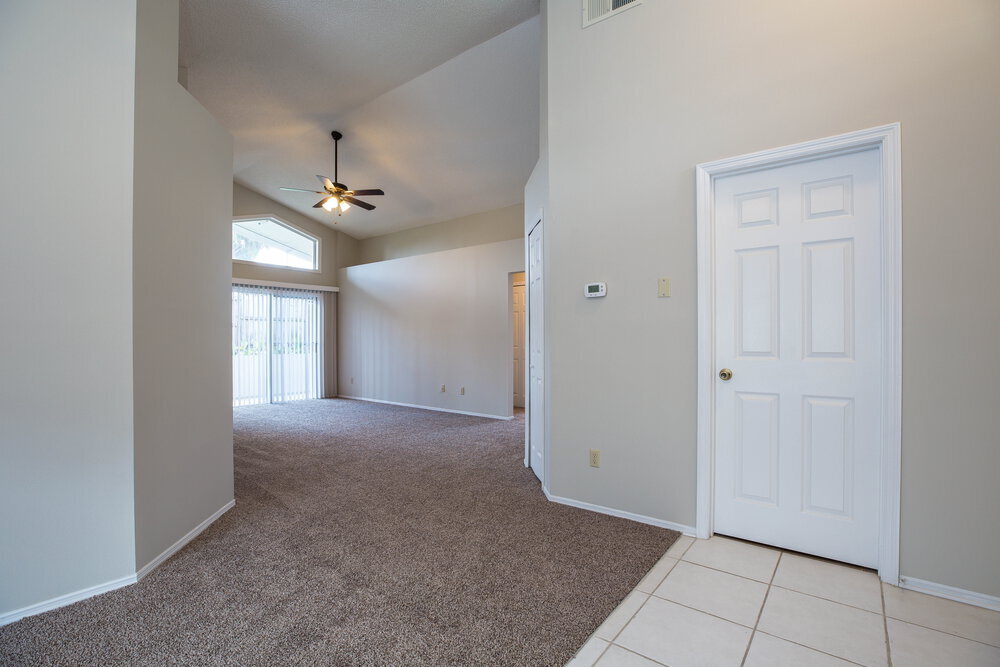 Building Photo - 338 Lakebreeze Cir