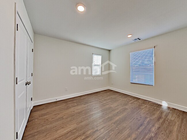 Building Photo - 8133 Inhibition Ct