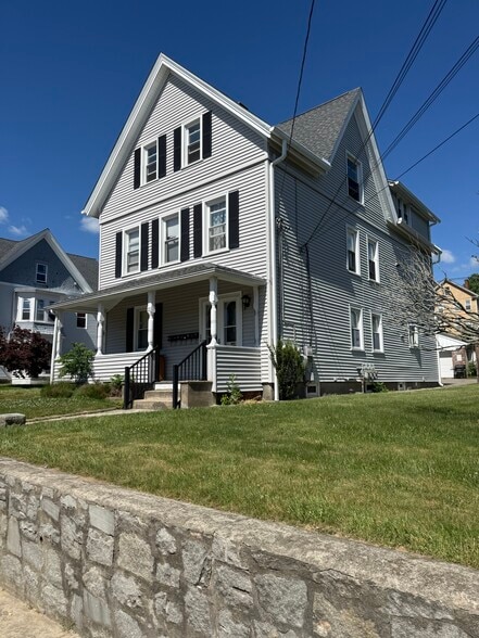 Street view of house - 11 Summer St