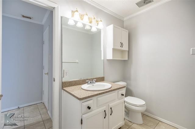 Building Photo - 717 Chanticleers Ln