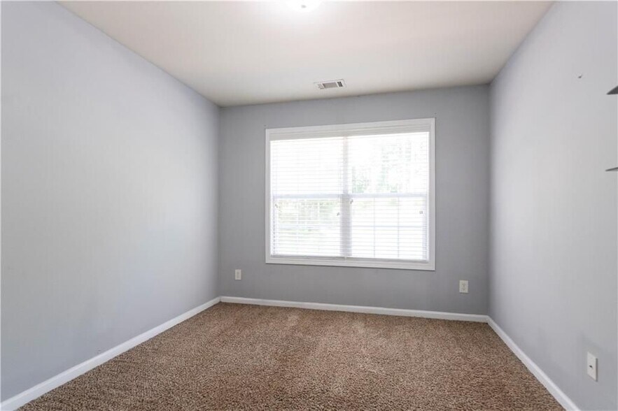 Building Photo - 1126 Treymont Ln SW