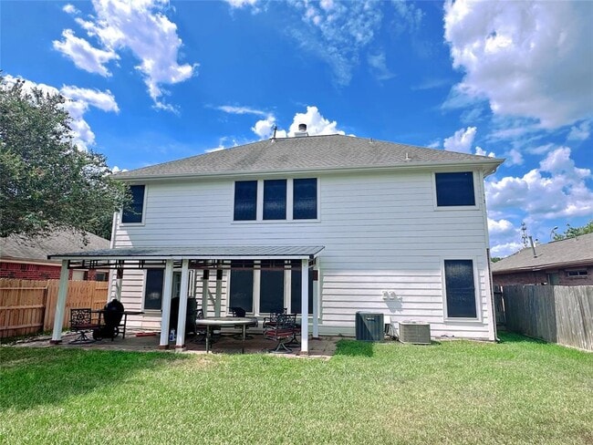 Building Photo - 21735 Oakbridge Park Ln