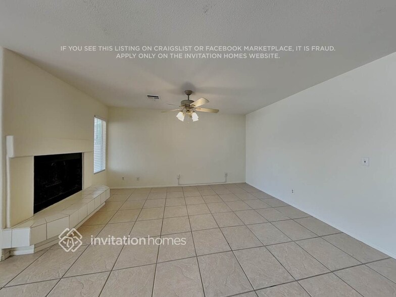 Building Photo - 8244 Bermuda Beach Dr