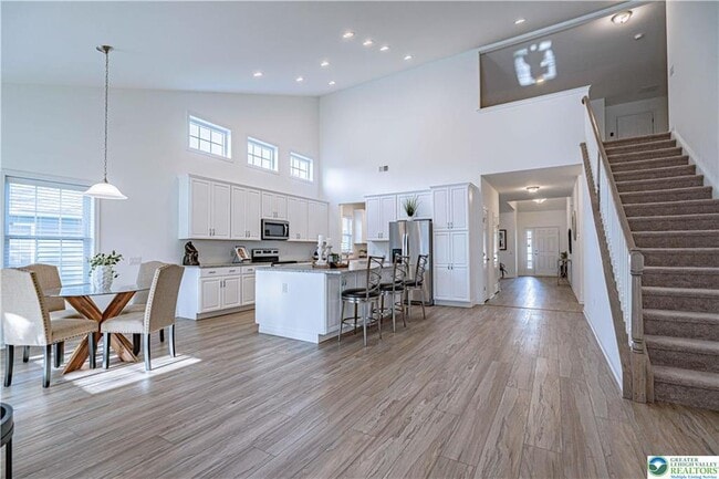 Building Photo - 3855 Victors Way