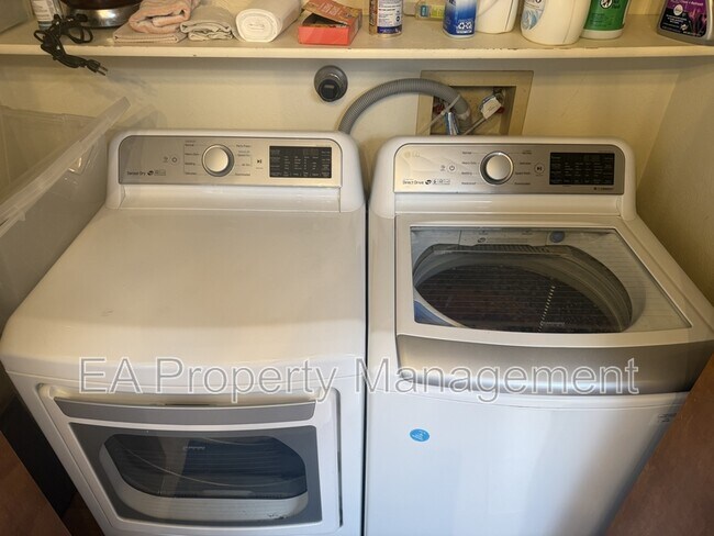 Building Photo - 4904 Purcell Dr NE