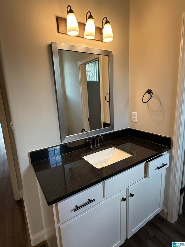 Building Photo - 4429 Lennox Pl