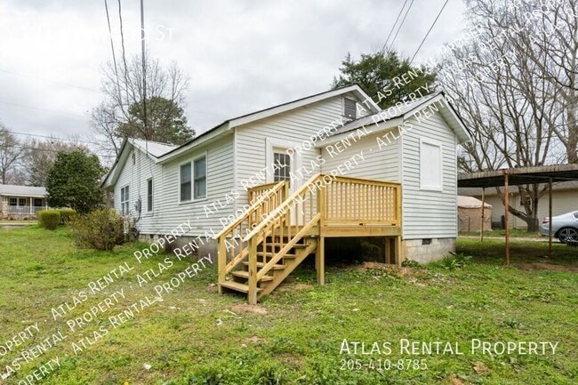 Building Photo - 121 Linwood St