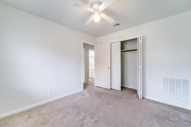 Building Photo - 15114 Forest Lodge Dr