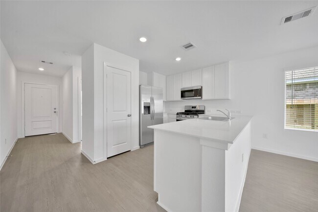 Building Photo - 16510 Ithaca Pheasant Dr