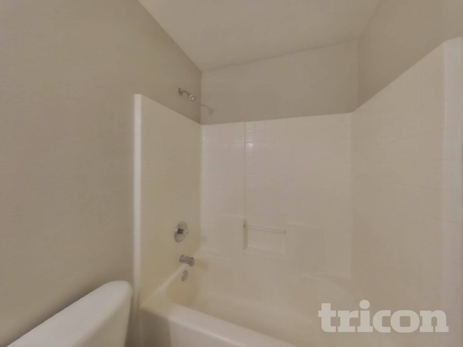 Building Photo - 511 Wolf Dr