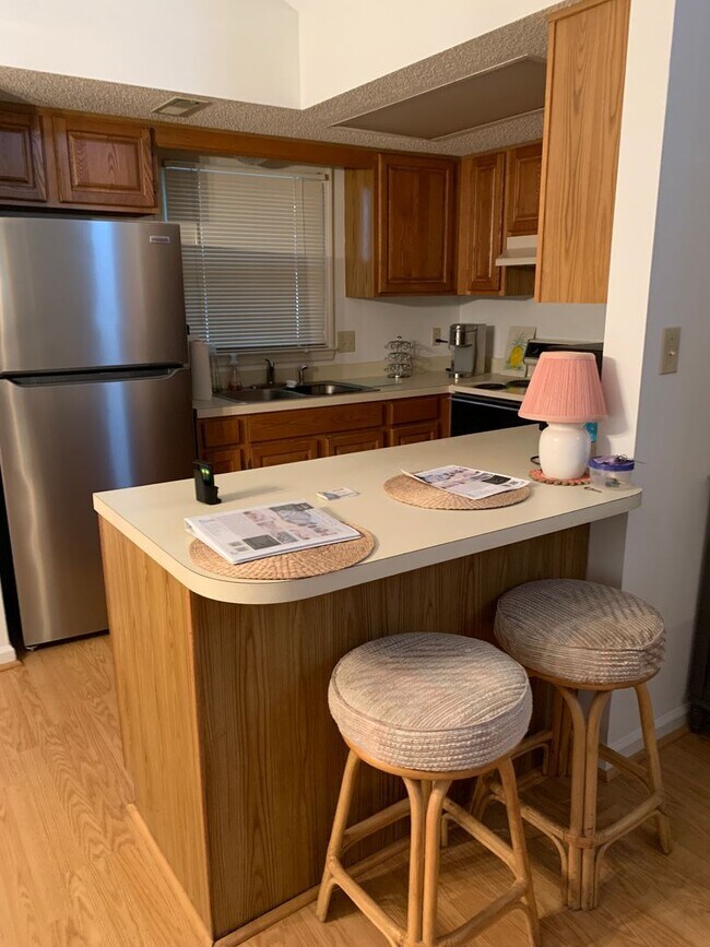 Building Photo - 3-Bedroom, 2-Bath Home in Palmwood Estates