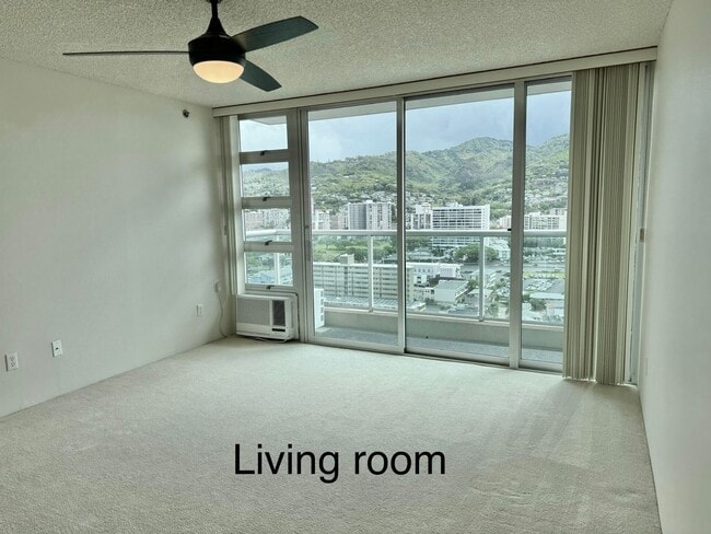 Building Photo - 1450 Young St