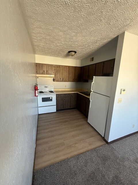 Building Photo - 536 US-50